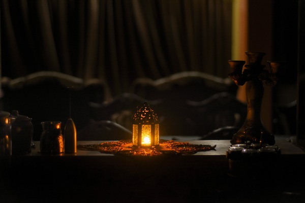 Creating Romantic Lighting: Spotlight on Eclectic Candle Lanterns and More