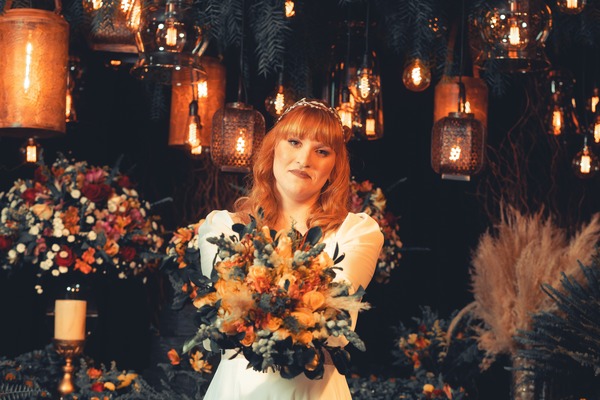 DIY vs. Manufactured Eclectic Candle Lanterns: Which Is the Best Choice for Your Romantic Lighting?